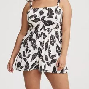 Torrid Rayon Slub Tie Straps Tropical Romper